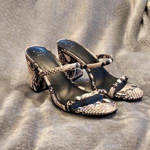 A New Day  Cass Snake Print Thin Strap Block Heeled Pumps Gray 7 NWOT